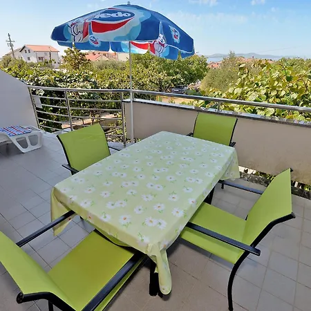 Apartment Awesome In *